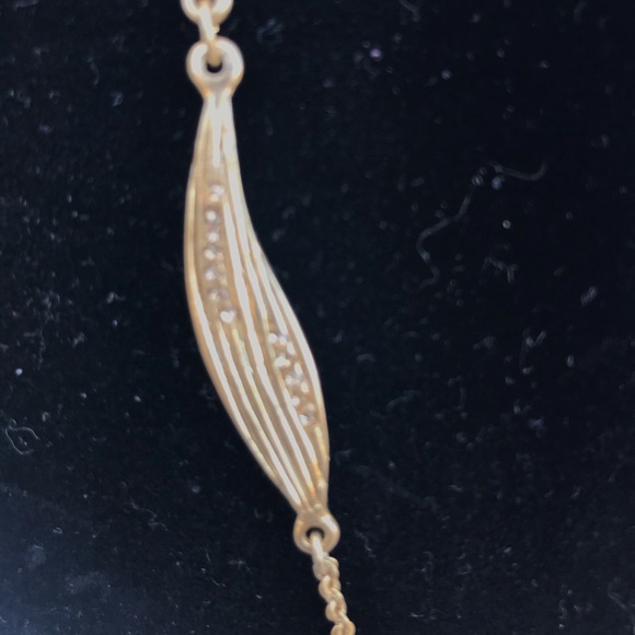 🆕 Elegant Chloe+Isabel Mint Medallion Necklace - Picture 4 of 5